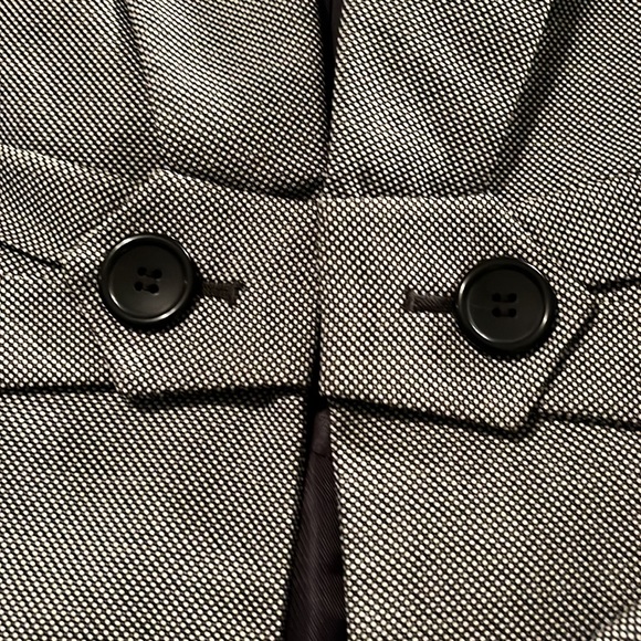 The Limited Blazer size 8 - Picture 2 of 2